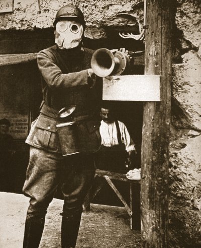 Un klaxon utilisé pour avertir des attaques au gaz allemandes dans une tranchée française, illustration de The Illustrated War News, 24 janvier 1917 - French Photographer